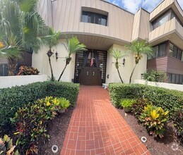 Building Photo - 1800 SE St Lucie Blvd