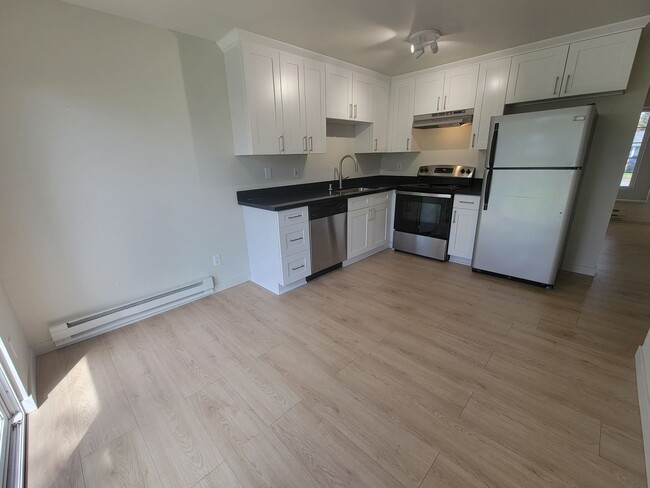 Building Photo - 11514 19th Ave Ct S