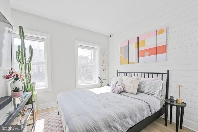 Building Photo - 1144 Owen Pl NE