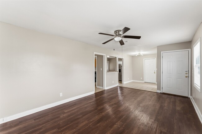 Foto del edificio - 4814 Burma Rd