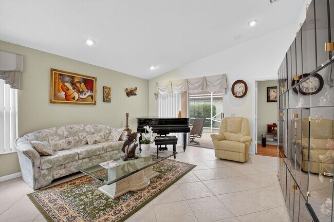 Foto del edificio - 7470 Chorale Rd