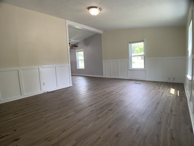 Foto del edificio - 4202 NE 3rd St