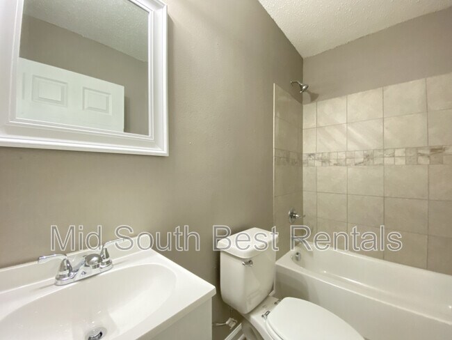 Building Photo - 2510 S Cross St