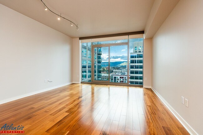 Foto del edificio - Axis Condominiums | Downtown Living | Full Service Building