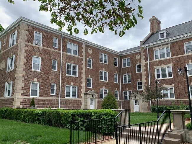 Foto del edificio - 4604 Grove St