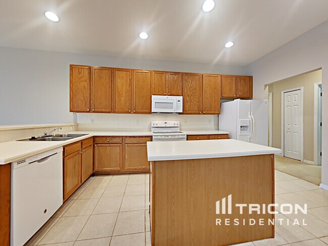 Building Photo - 1536 Bonita Bluff Court Ruskin FL