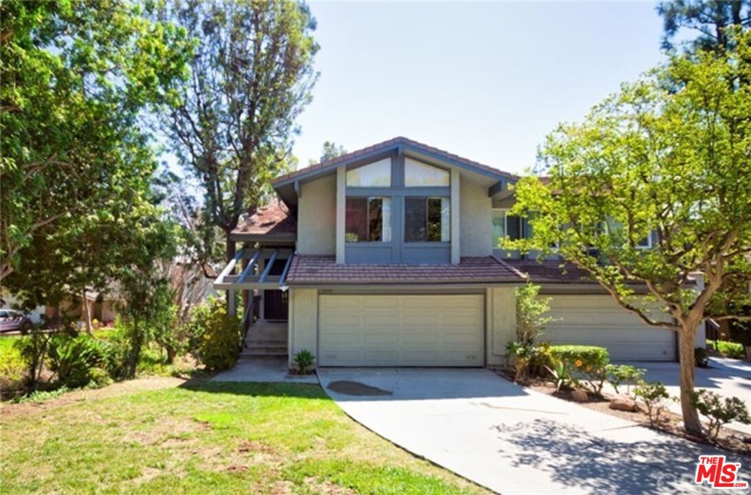 Primary Photo - 2441 N North Creek Ln