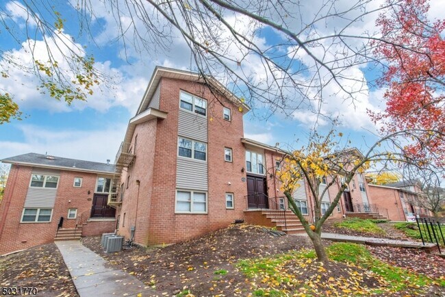 Foto del edificio - 31 S Mountain Ave