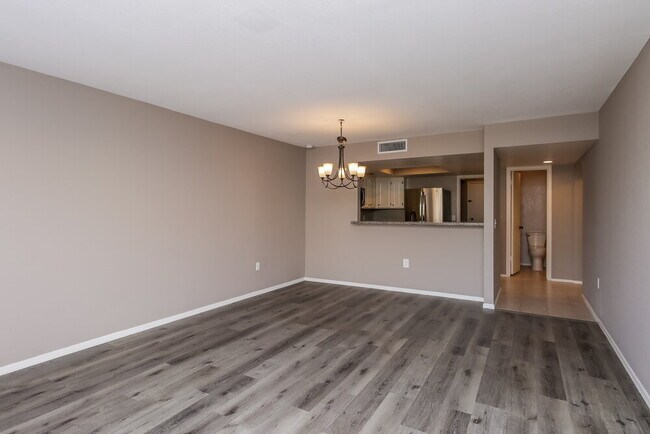 Foto del edificio - 1534 E Campbell Ave