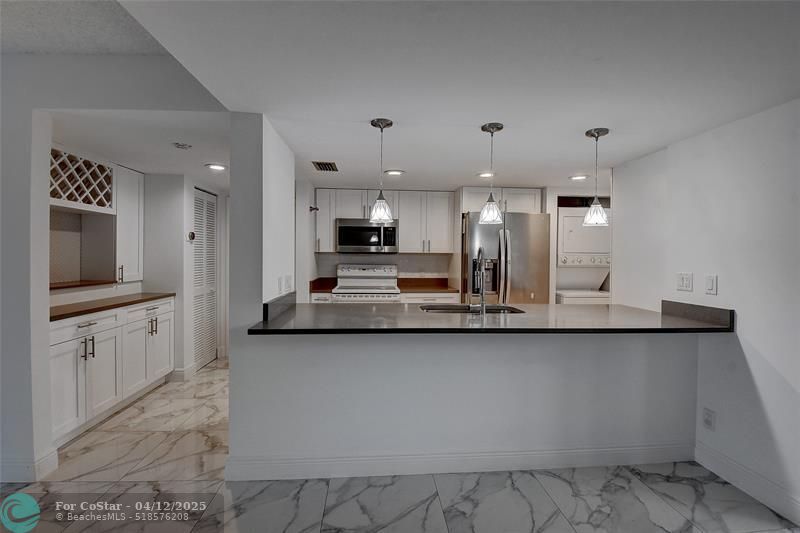Foto principal - 7571 Greenlake Way