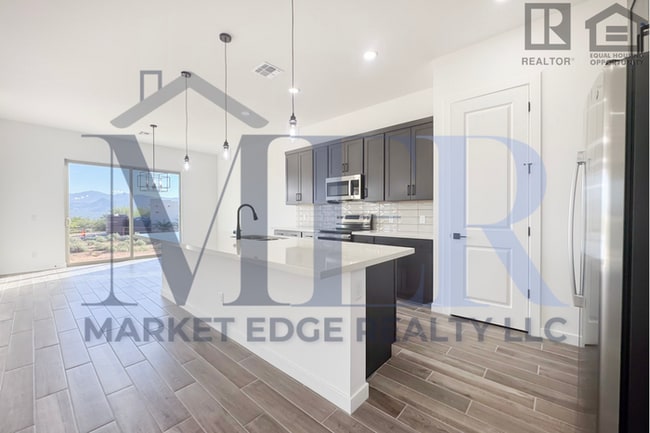 Building Photo - 3Bed/2Bath Home in Rio Verde! $2495 MOVE-I...