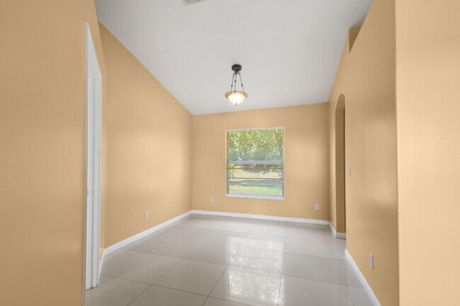 Foto del edificio - 280 SW Grove Ave