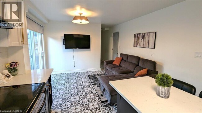 Photo du bâtiment - 18 Mountain St