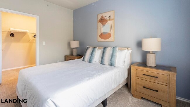 Foto del edificio - 7027 Farm-To-Market Rd 78