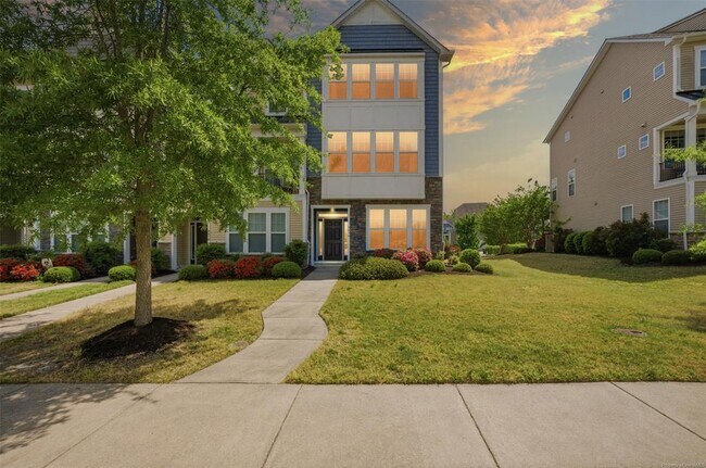 Foto del edificio - 3414 Hickory Neck Blvd