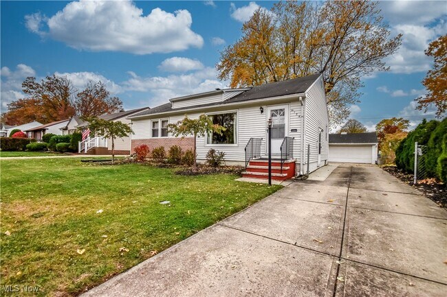 Building Photo - 5134 Harmony Ln