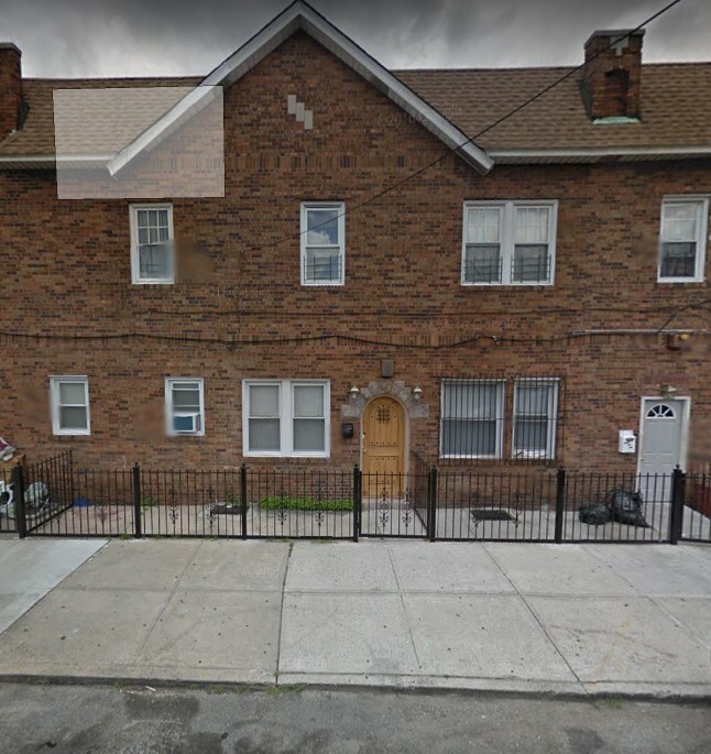 Primary Photo - 205-27 Hollis Ave