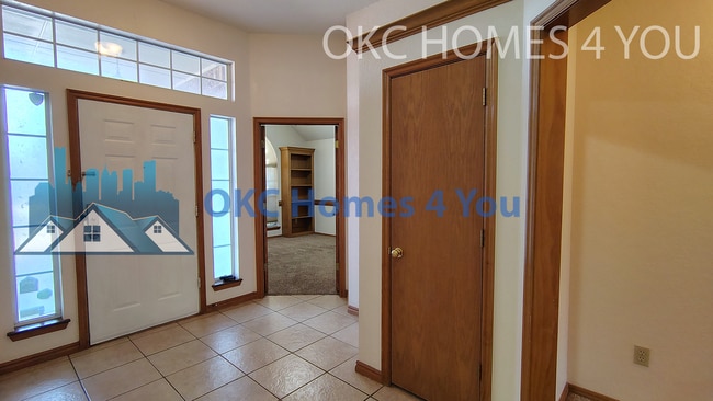 Photo - Beautiful 3 Bed + Office Home in Yukon off...