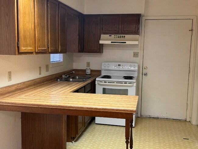 Foto del edificio - 1611 W Elm St