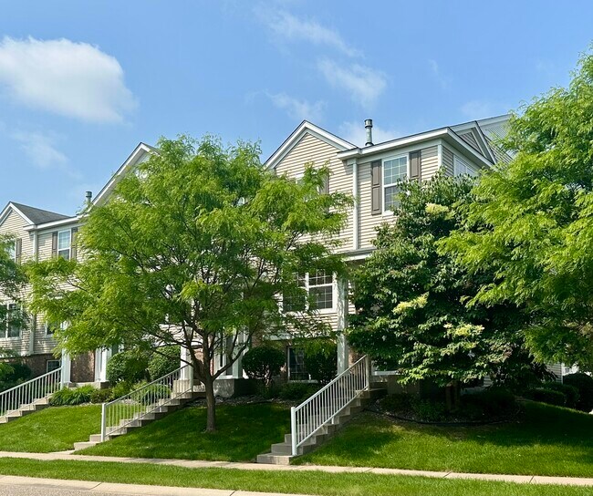 Foto del edificio - 15119 Fanning Dr N
