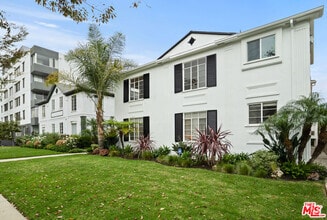 Building Photo - 480 S Roxbury Dr
