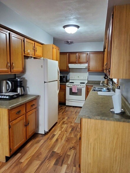 Foto del edificio - 728 N 2853rd Rd