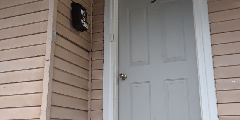 Primary Photo - 715 McKean