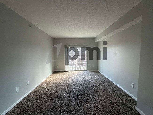 Interior Photo - Jefferson Pointe