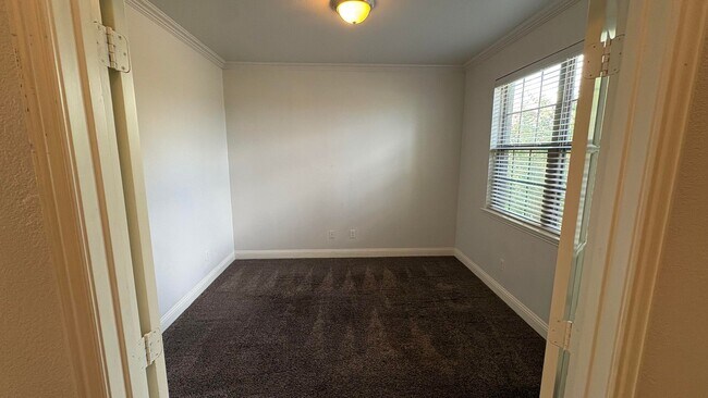 Foto del edificio - 610 Alderwood Ct