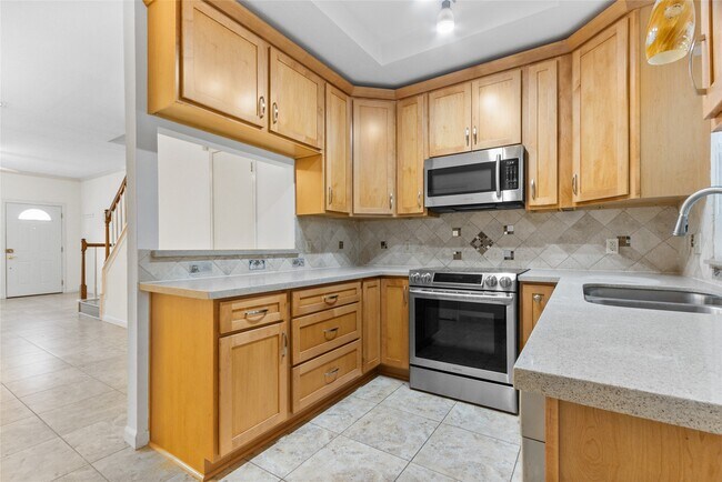 Foto del edificio - 2930 Grants Lake Blvd