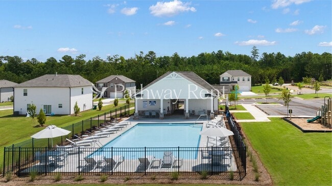 Building Photo - 1200 Arnhem Dr