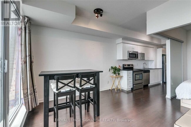 Photo du bâtiment - 150 E Liberty St