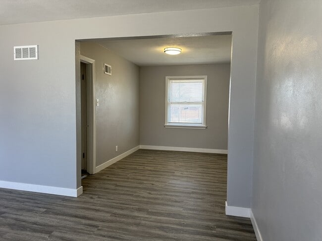 Building Photo - 9300 Ardmore Dr