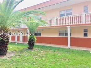 Building Photo - 2750 Pierce St