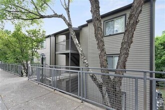 Building Photo - 360 Summit Ridge Cir