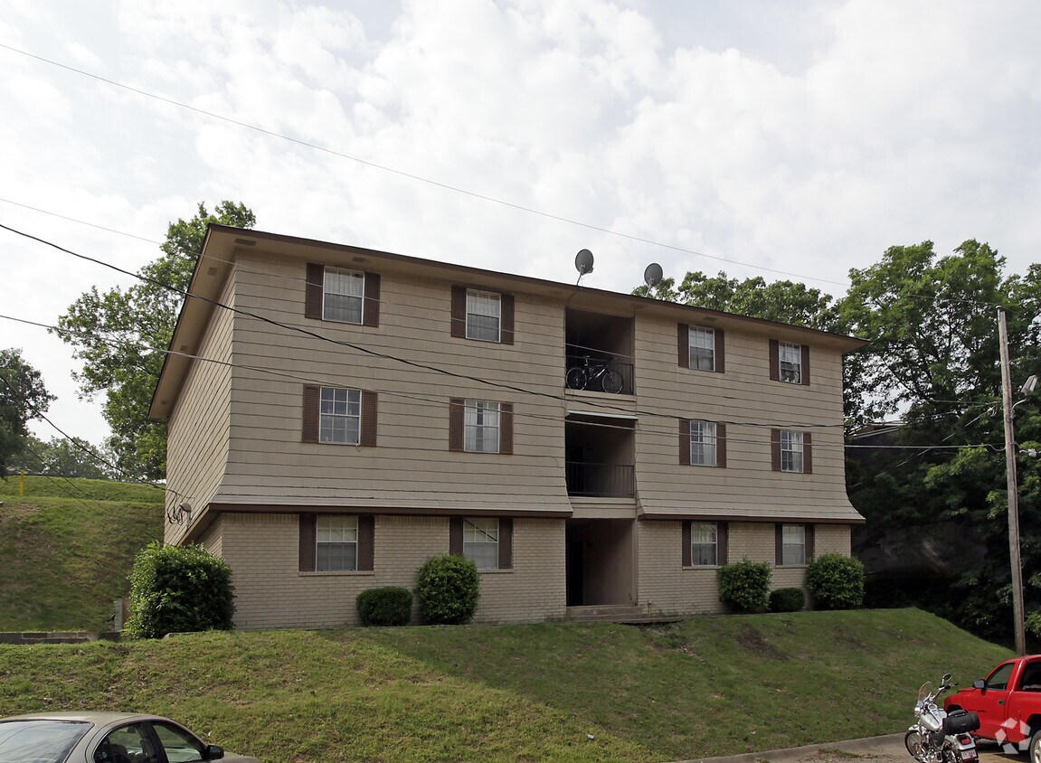 4932 Augusta Cir, North Little Rock, AR 72118 Apartments in North