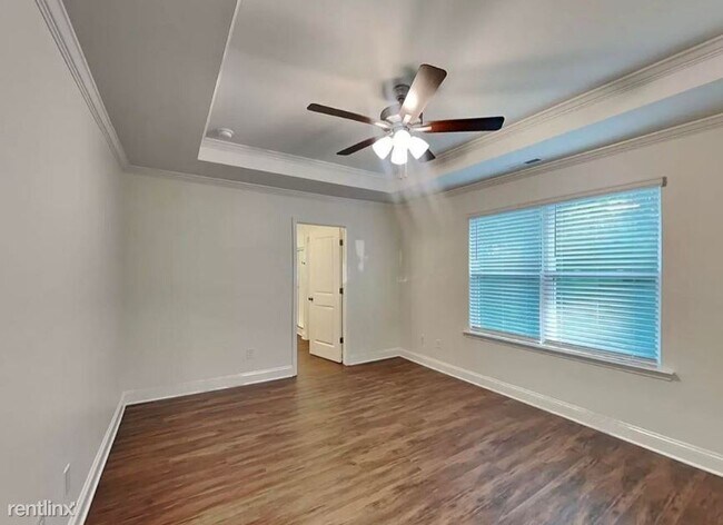 Building Photo - 3 br, 2.5 bath House - 1328 Bethany Dallas...