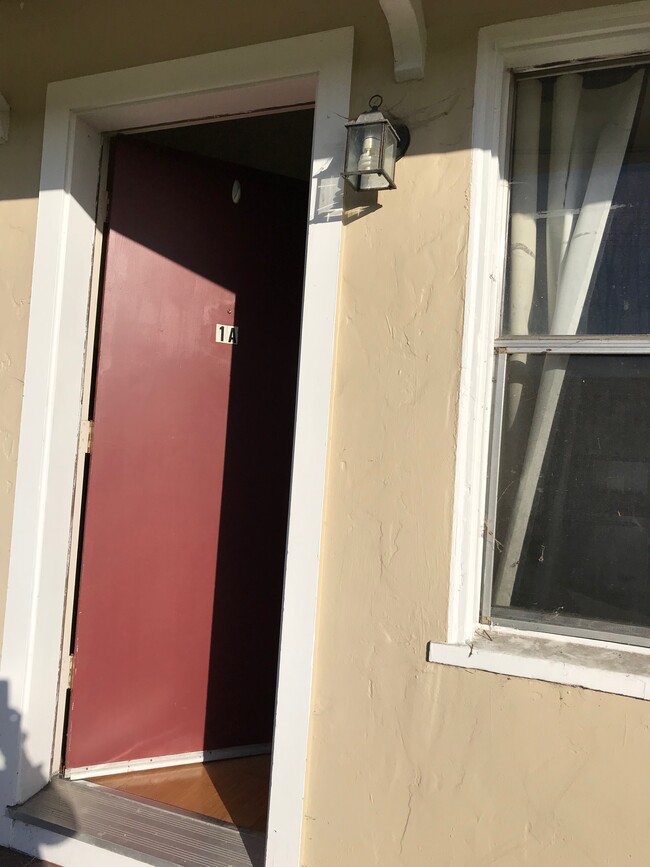 Building Photo - 1701 San Joaquin St