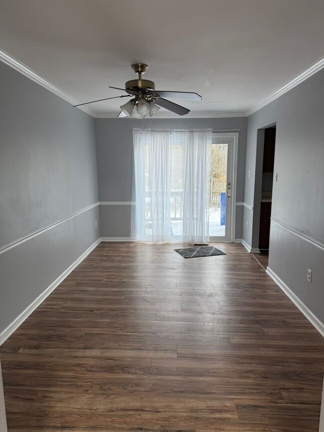 Foto del edificio - Winter Move-In Special! $400 Off – Beautif...