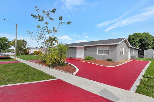 Foto del edificio - 8211 NW 45th Ct