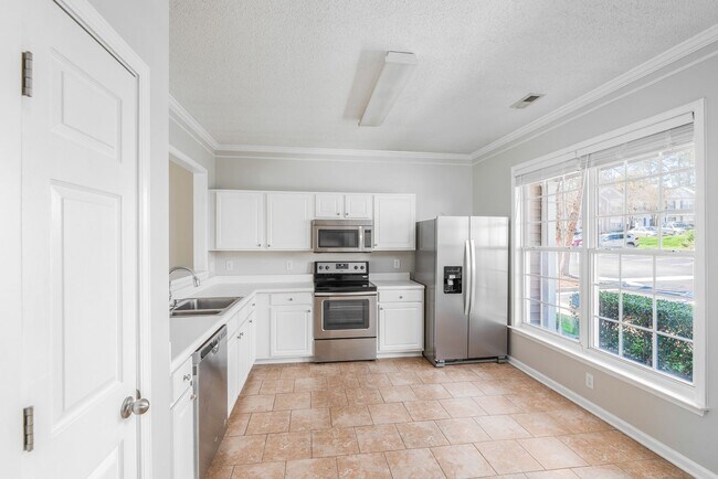 Building Photo - 1/2 Off First Months Rent! Beautiful 3 Bed...