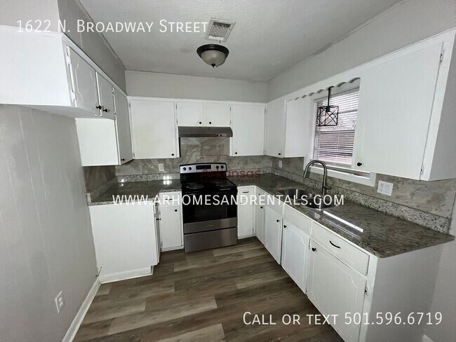 Foto del edificio - 1622 N Broadway St