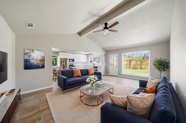 Foto del edificio - 7530 Millbrae Ln