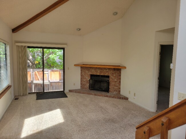 Building Photo - 3839 Weaver Ave