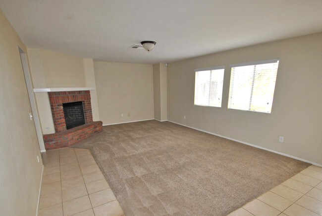 Building Photo - 38155 Pine Creek Pl