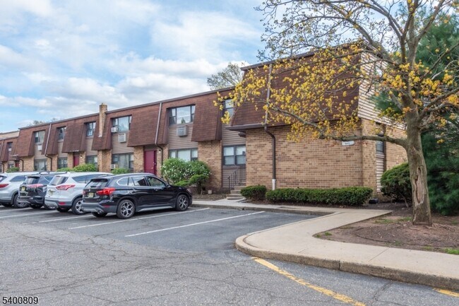 Foto del edificio - 1133 Livingston Ave