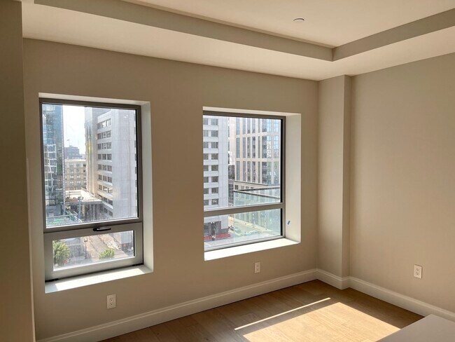 Foto del edificio - 100 Shawmut Ave