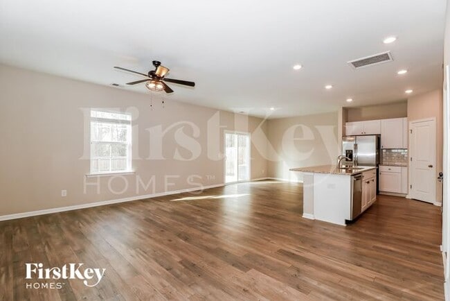 Building Photo - 569 Merrywood Dr