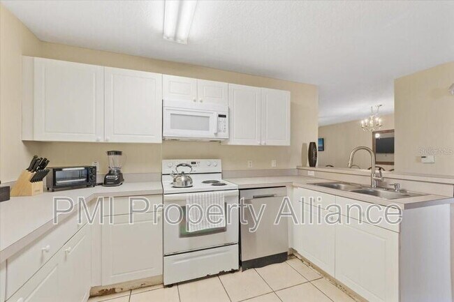 Foto del edificio - 2774 Club Cortile Cir