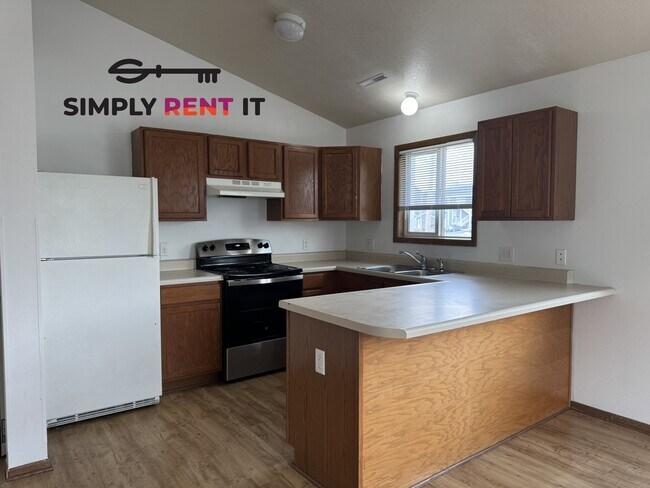 Foto del edificio - 3 Bedroom 2 Bathroom with Internet!